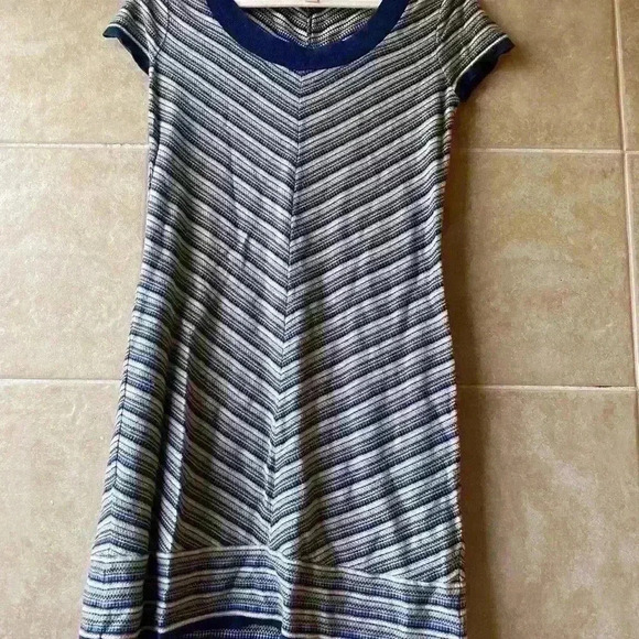 Vintage Mossimo Shirt Dress, Blue/Tan Chevron Size Large Juniors Preowned - Picture 1 of 9